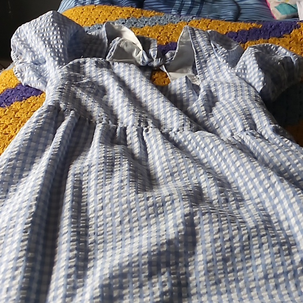 Rue 21 blue and white fluffed dress